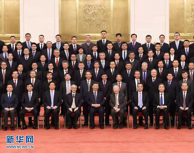 習近平會見探月工程嫦娥五號任務參研參試人員代表